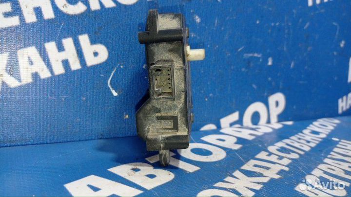 Моторчик заслонок отопителя Toyota Camry 40 седан