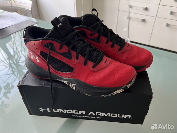 Баскетбольные кроссовки under armour р.43,5-44