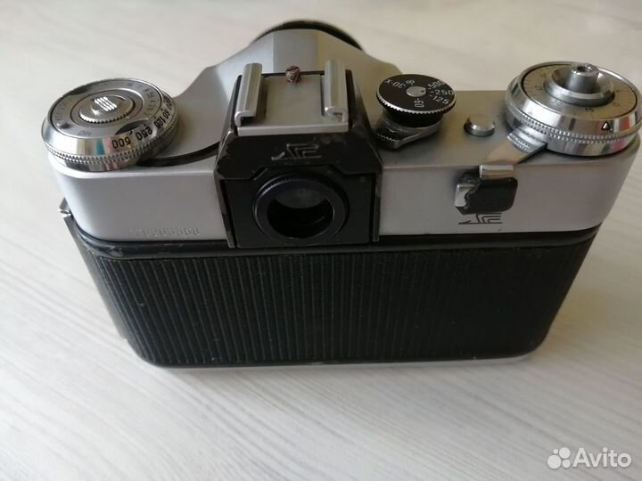 Пленочный фотоаппарат 