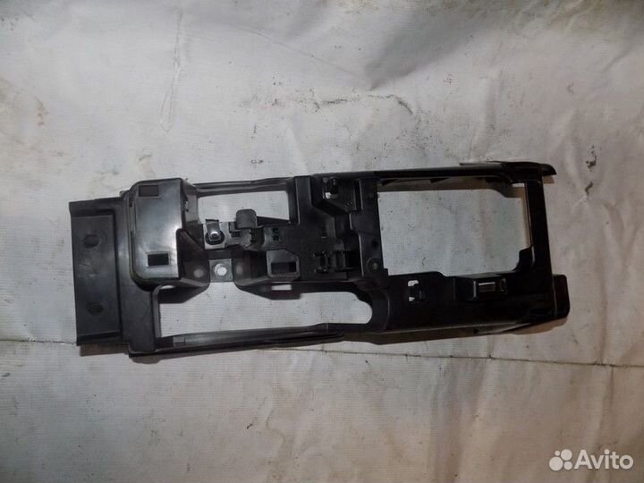 Накладка (кузов внутри) Outlander (GF) 2012