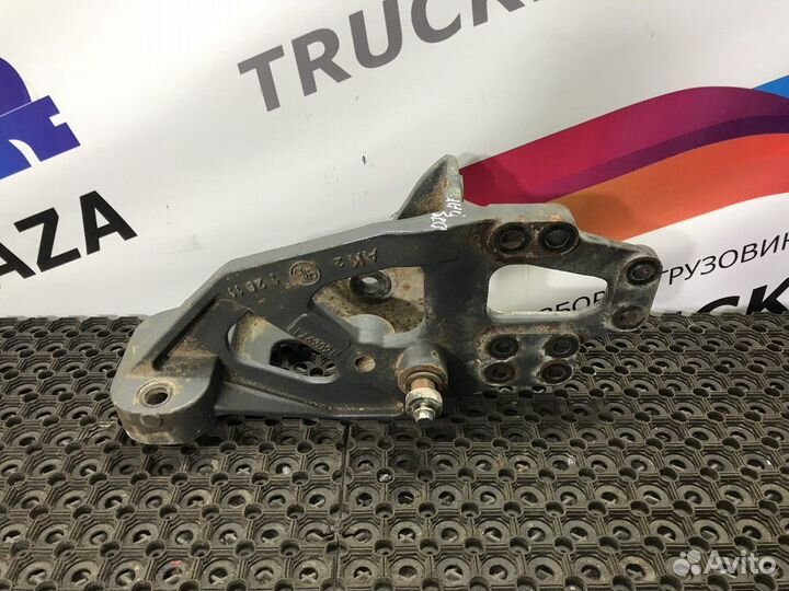 Кронштейн рессоры передней правый