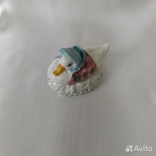 Фарфоровая статуэтка Royal Albert England