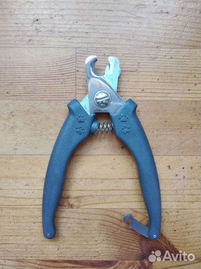 Когтерезка для собак с защитным механизмом