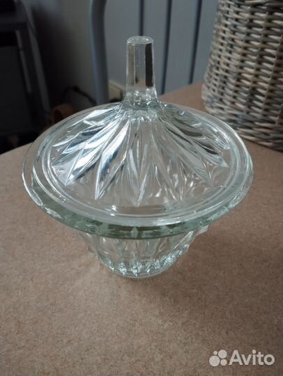 Стеклянная конфетница СССР