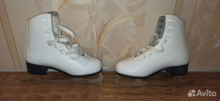 Коньки фигурные риспорт