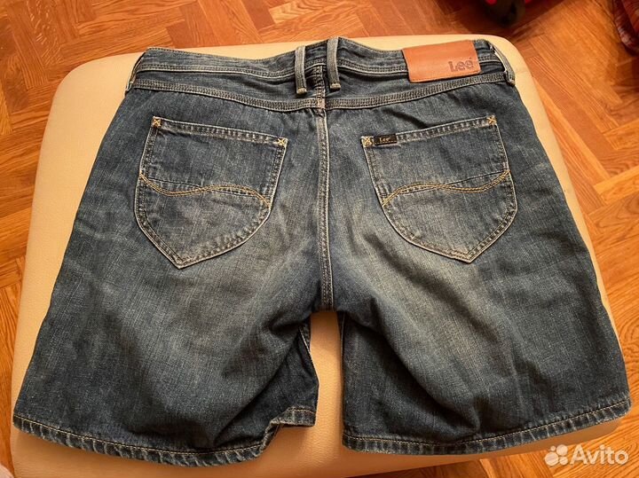 Джинсовые шорты