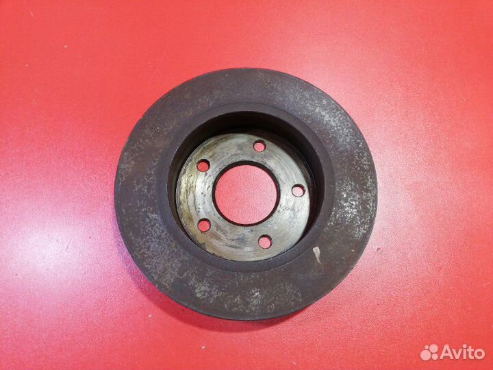 Тормозной диск задний Nissan Primera P12 QG18DE