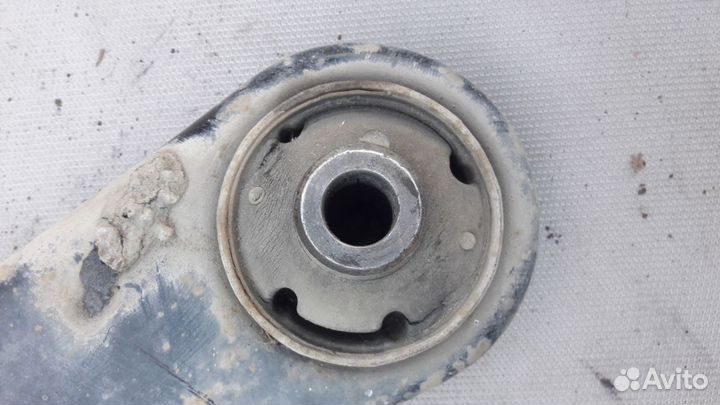 Jeep compass Передний нижний рычаг