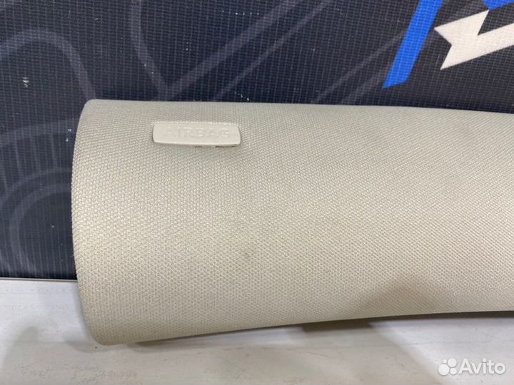 Обшивка салона левая Volkswagen Passat Variant B6