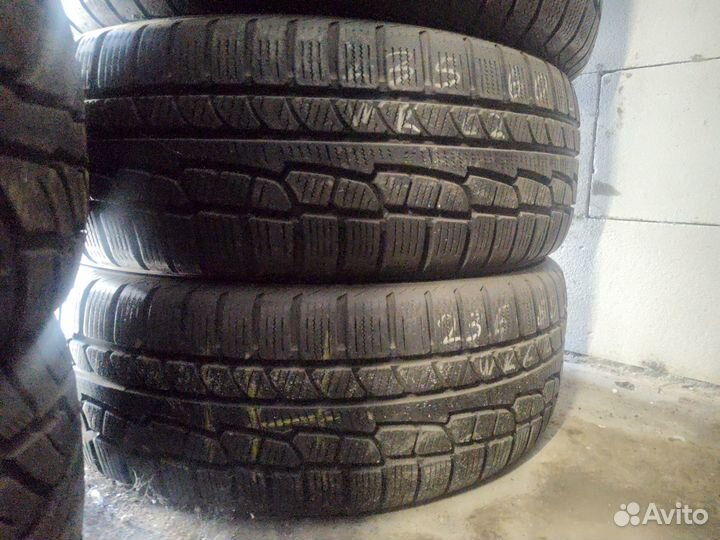 Nokian Tyres WR G2 235/60 R18