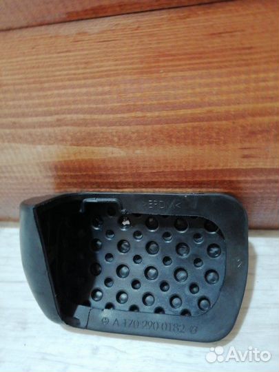 Накладка на педаль Mercedes W222 3.0D 2017