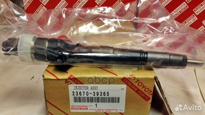 Форсунка топливная 2367039365 toyota