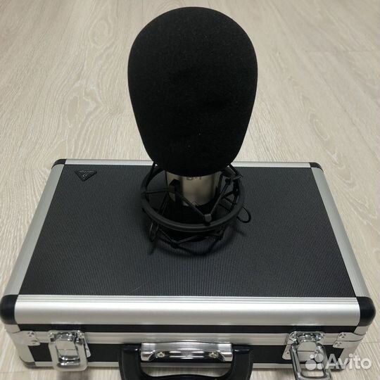 Микрофон Behringer B1 Новый