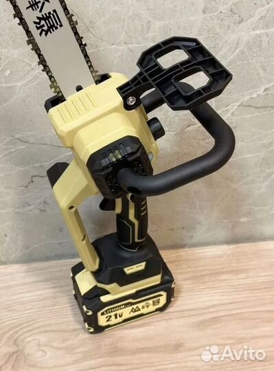 Аккумуляторная цепная пила 30 см