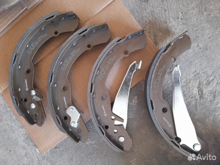 Комплект барабан тормозной и колодки на Skoda oct