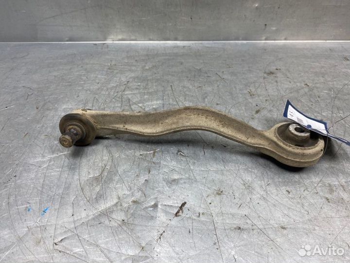 Рычаг передний верхний левый задний Volkswagen