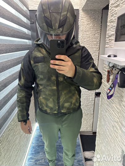 Продам шлем Icon Airflite (мотокуртка )