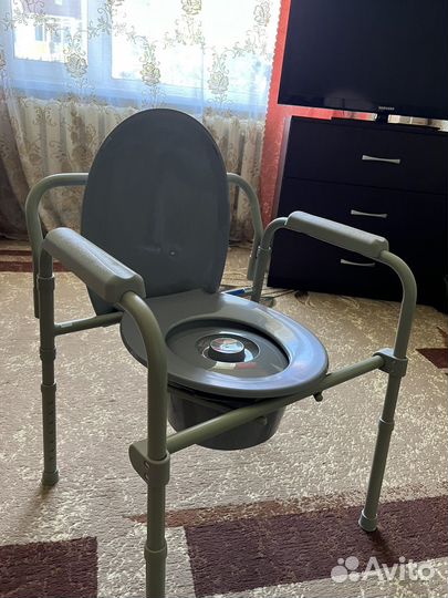 Санитарный стул туалет