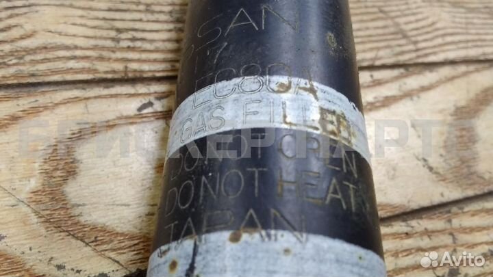 Стойка аморт правая Ниссан Тиида С11