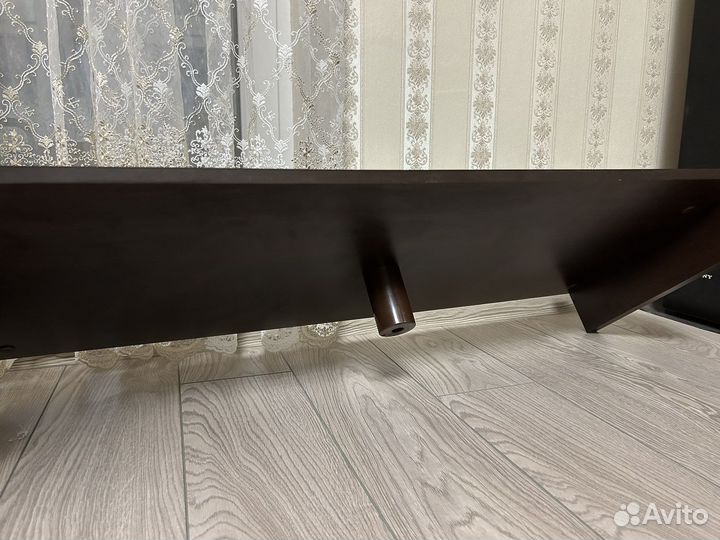 Полка под телевизор