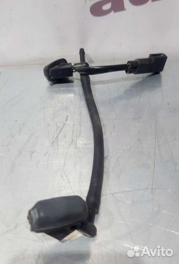 Форсунка омывателя лобового стекла Форд Фокус 3