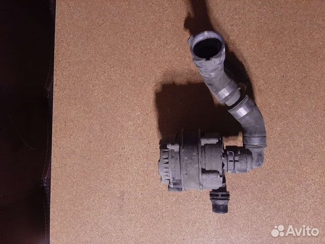 Насос водяной (помпа) Mercedes-Benz C-class