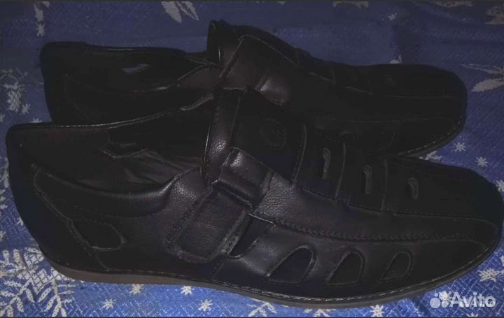Сандали новые