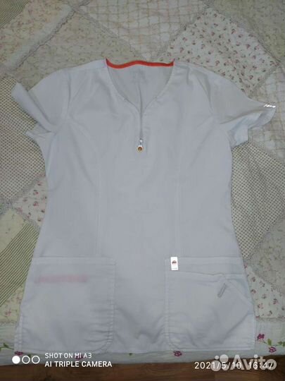 Медицинский костюм женский