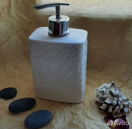 Дозатор для жидкого мыла