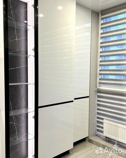 Кухня в потолок