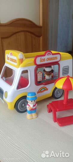 Игровой набор Фургон с мороженым ELC Happyland