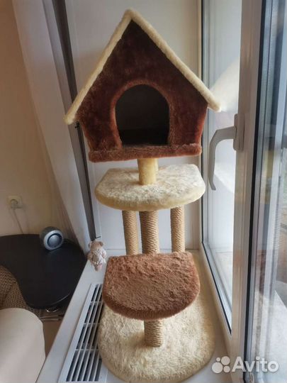 Домик для кошки с когтеточкой