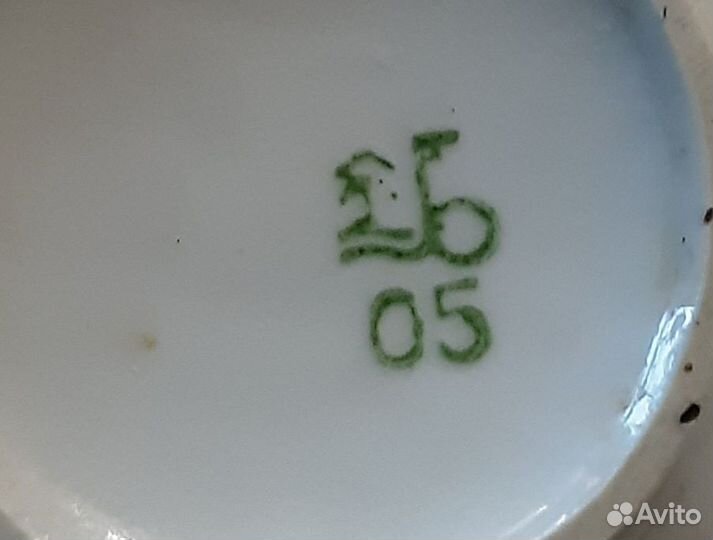 Чайник и салфетник известной фирмы