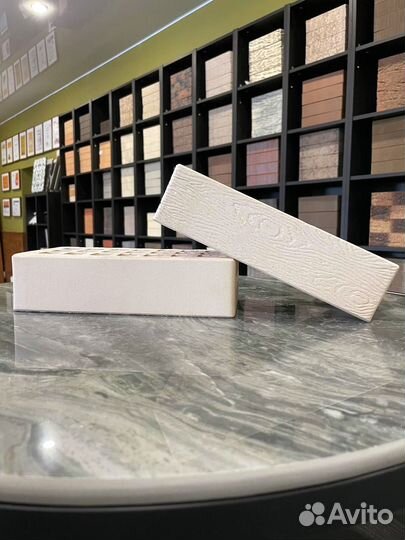 Кирпич лицевой керамический Железногорский белый