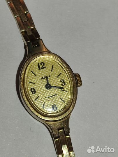 Часы наручные женские Q&Q и Чайка