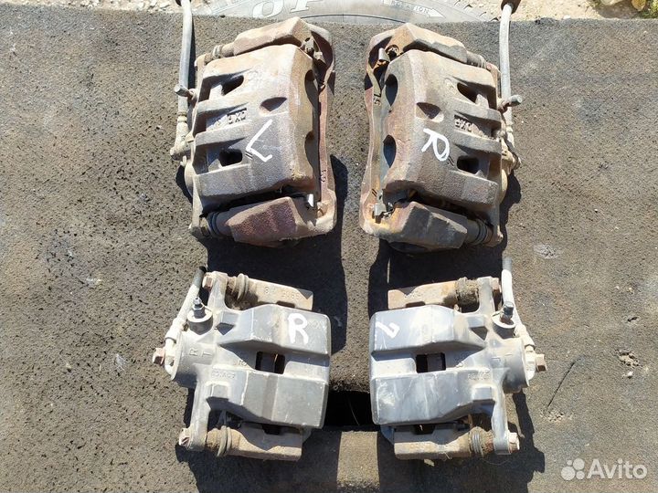 Комплект тормозных суппортов lexus RX350