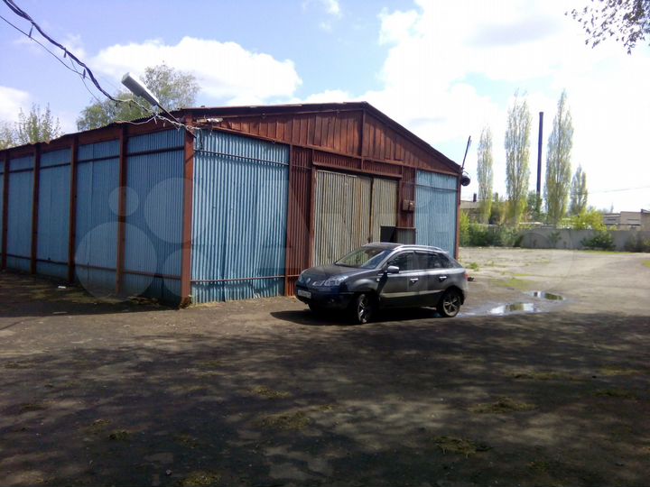 Участок 4100 м² со складами