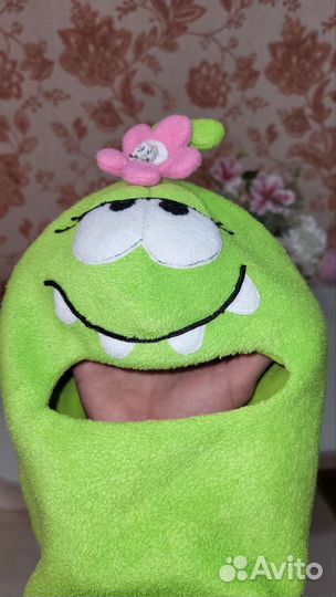 Шапка шлем Ам ням девочка