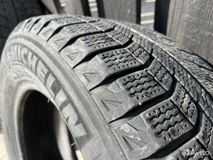 Michelin X-Ice 205/60 R16 96T