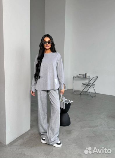 Свитшот Balenciaga стильный (топ 2025)