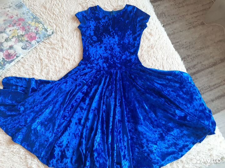 Платье для бальных танцев