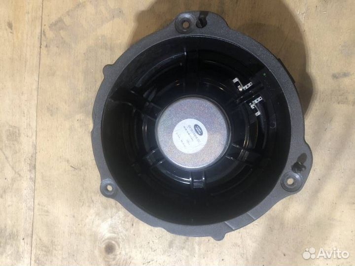 Динамик задний левый Jaguar F-Pace X761