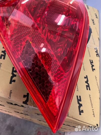 Фонарь задний Peugeot 308 07-11