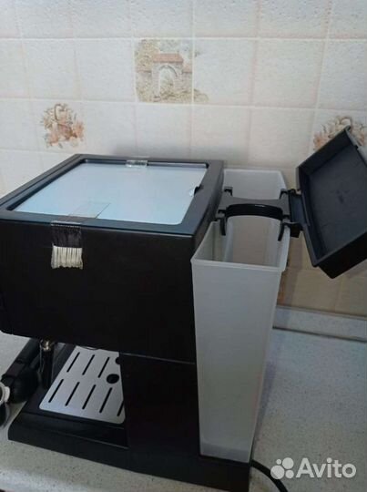 Кофеварка рожковая с каппучинатором