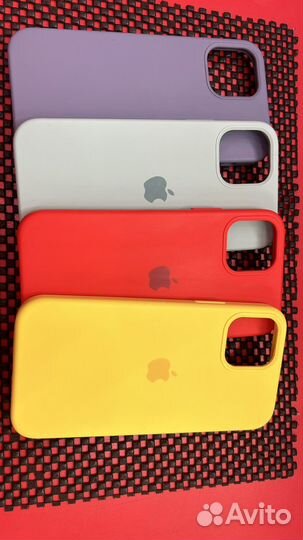 Чехлы на iPhone 12