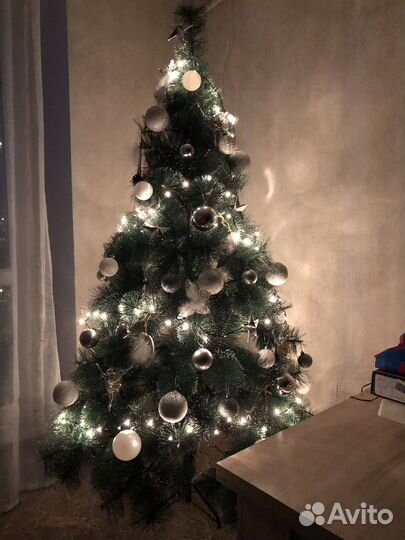 Елка искусственная