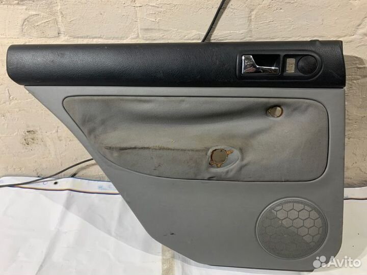 Обшивка двери задней левой Volkswagen Bora 1997-20