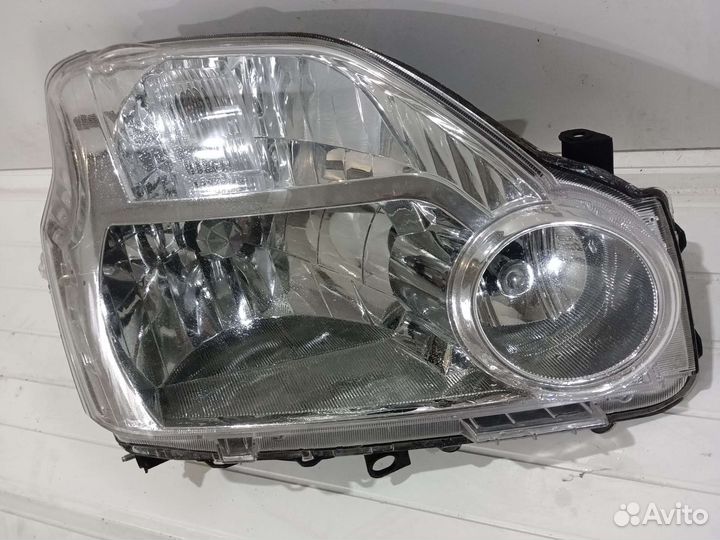 Фара правая на Ниссан X-trail