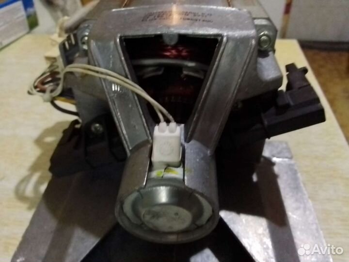 Двигататель стиральной машины