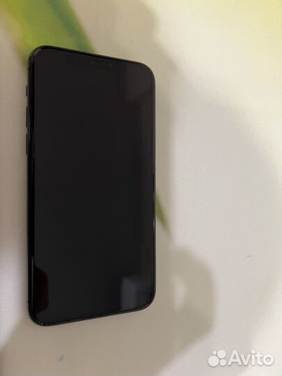 iPhone 11 Pro, 64 ГБ